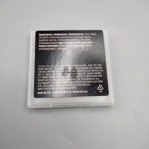 Mary Kay DARLING PINK Chromafusion Blush - Picture 3 of 3